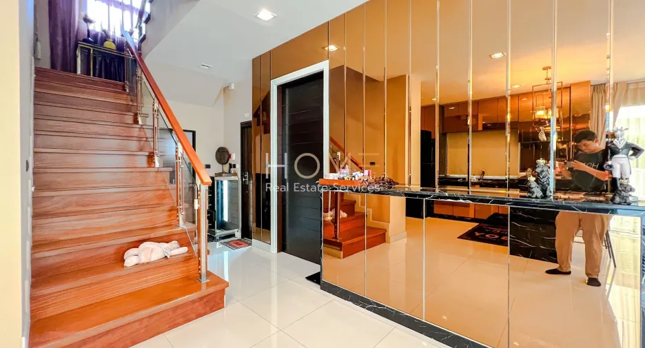 For sale 5 bedrooms house in Pak Kret, Nonthaburi
