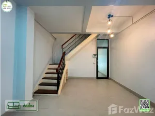 Casa adosada en venta de 2 habitaciones en Mueang Uttaradit, Uttaradit
