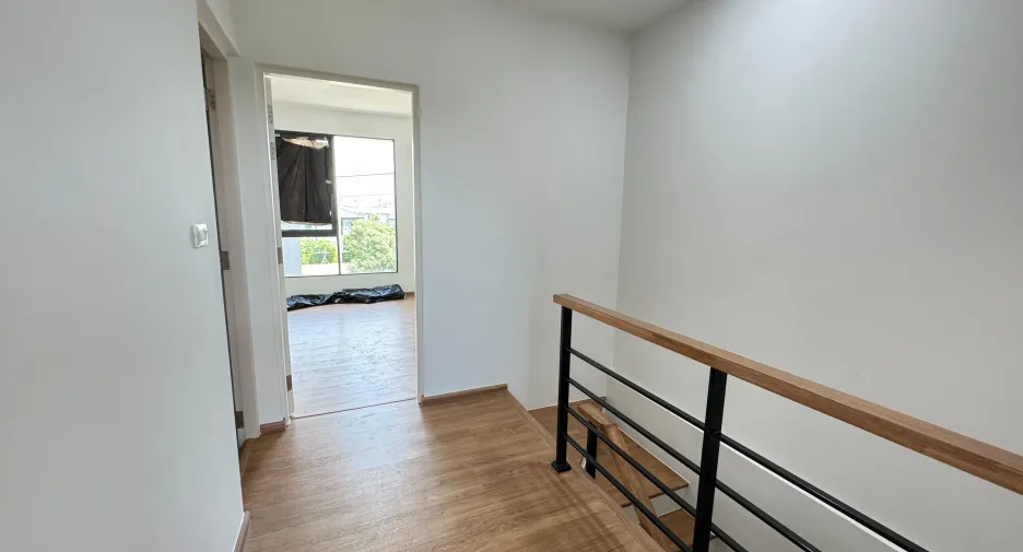Local comercial en alquiler de 2 habitaciones en Khlong Luang, Pathum Thani