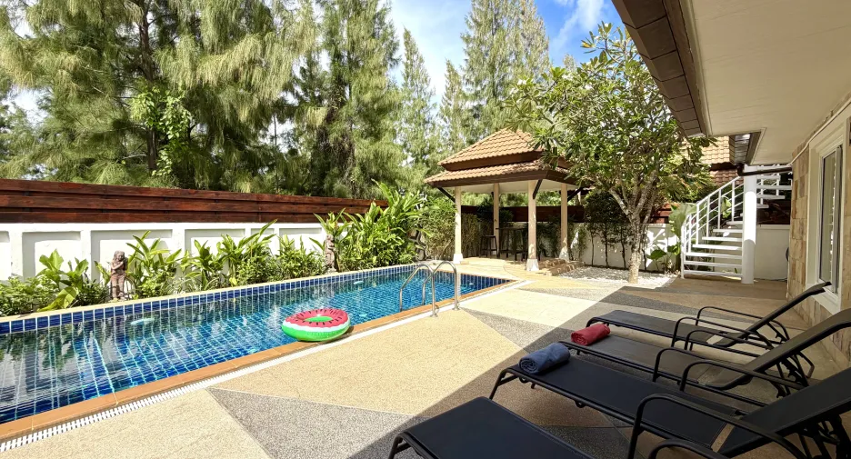 Villa en venta y en alquiler de 4 habitaciones en Mueang Phuket, Phuket