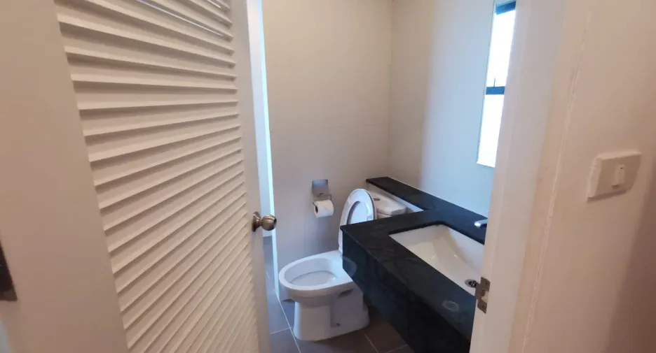 Casa en venta y en alquiler de 2 habitaciones en Thalang, Phuket