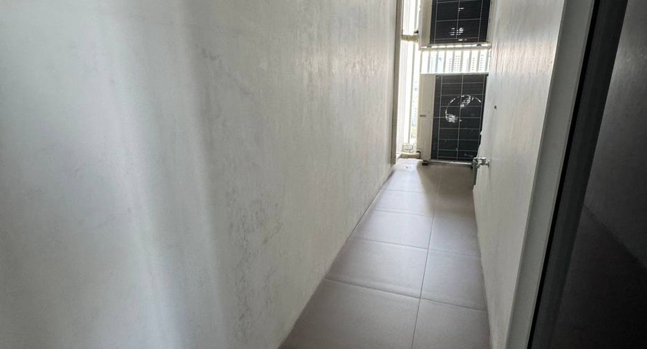 For sale 2 ベッドルーム condo in Sathon, Bangkok