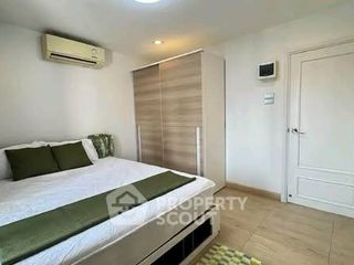 For rent 3 bedrooms condo in Huai Khwang, Bangkok