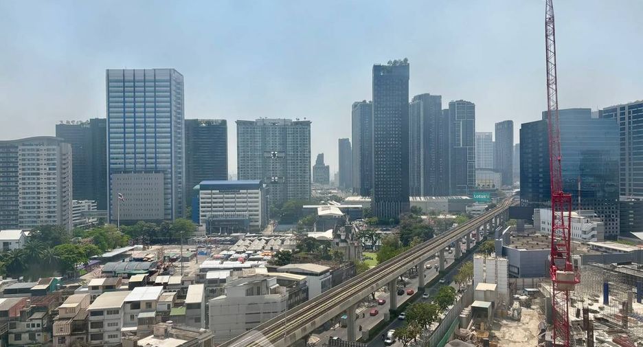 Condo en venta de 3 habitaciones en Chatuchak, Bangkok