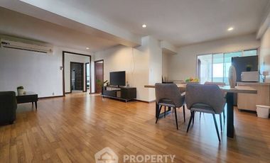For sale 3 bedrooms condo in Huai Khwang, Bangkok