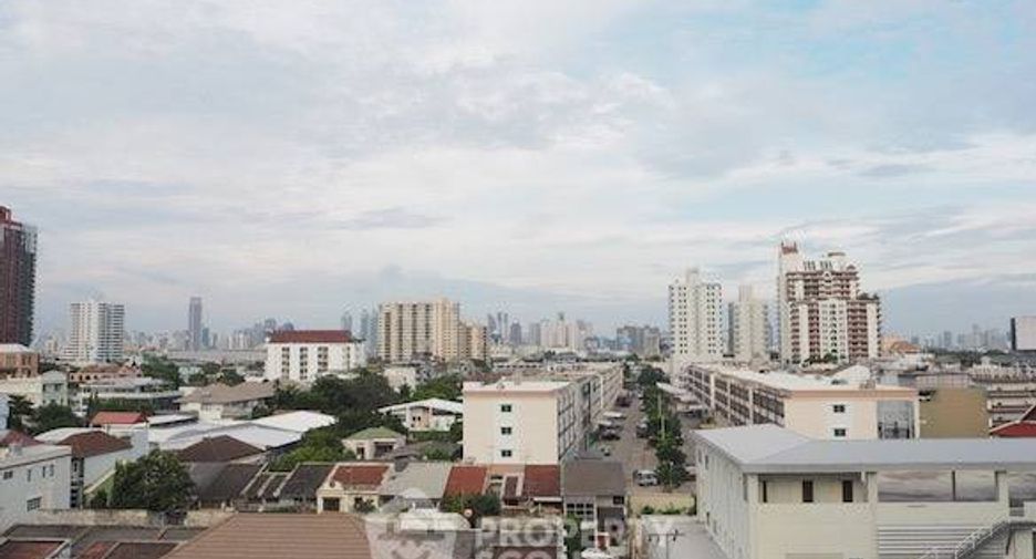 Wohnung zum Kauf mit 1 Zimmer in Khlong San, Bangkok