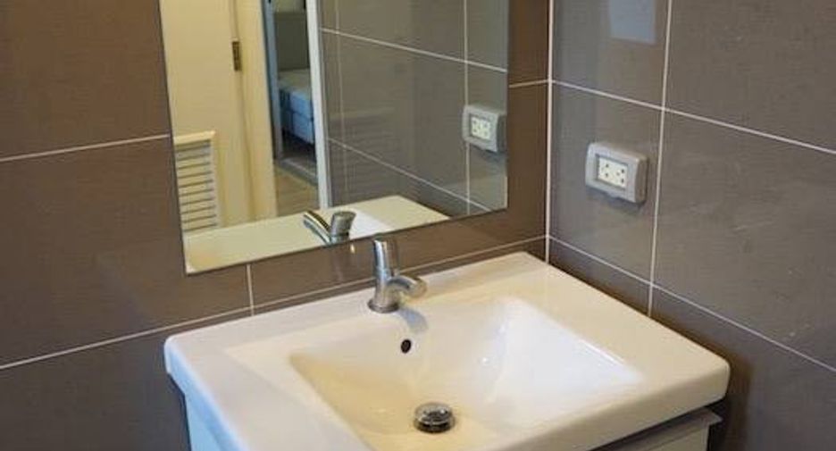 Wohnung zum Kauf mit 1 Zimmer in Khlong San, Bangkok