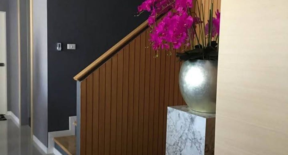 Haus zum Kauf mit 4 Zimmer in Bang Lamung, Chonburi