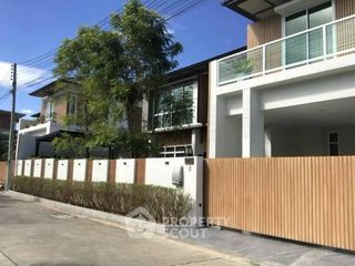 Haus zum Kauf mit 4 Zimmer in Bang Lamung, Chonburi