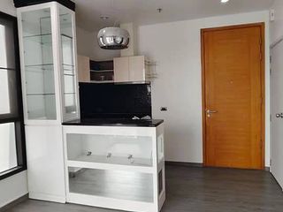 For sale 1 Beds condo in Khlong San, Bangkok