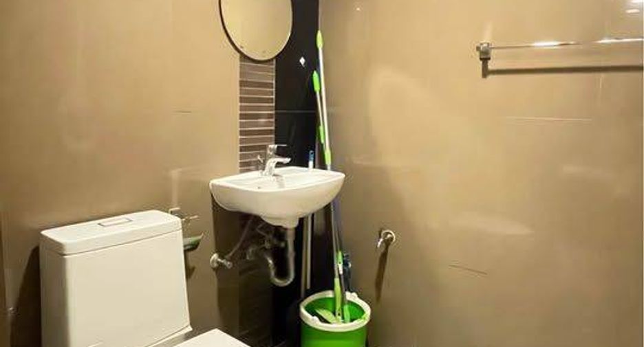 Condo en alquiler y en venta de 2 habitaciones en Watthana, Bangkok