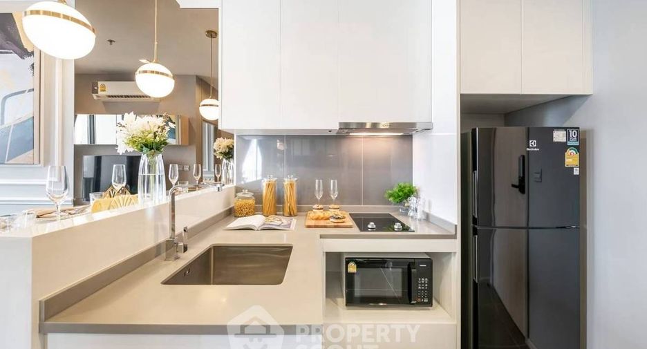 For rent and for sale 2 bedrooms condo in Watthana, Bangkok