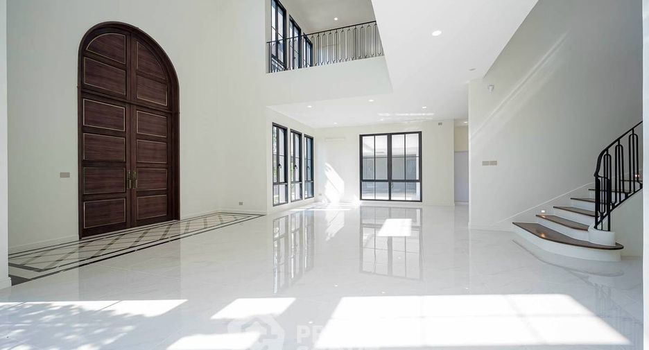 À vendre 5 chambres maison à Bang Khen, Bangkok