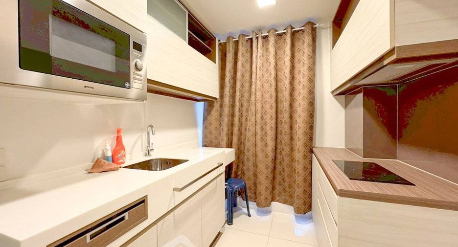 For sale 1 bed condo in Thon Buri, Bangkok