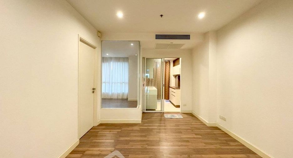 For sale 1 bed condo in Thon Buri, Bangkok