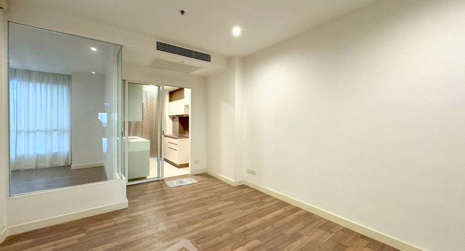 For sale 1 bed condo in Thon Buri, Bangkok