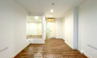 For sale 1 bed condo in Thon Buri, Bangkok