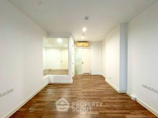 For sale 1 bed condo in Thon Buri, Bangkok