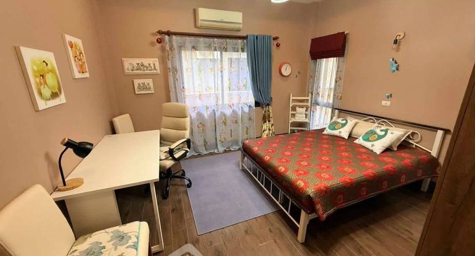 For sale 4 ベッドルーム villa in Huay Yai, Pattaya