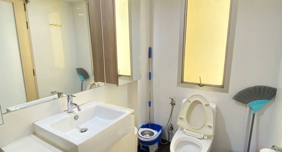 For sale 1 bed condo in Watthana, Bangkok