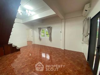 Haus zum Kauf mit 5 Zimmer in Bang Lamung, Chonburi