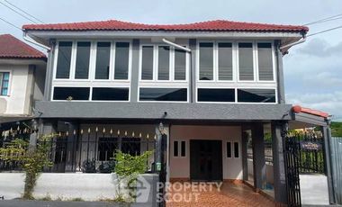 Haus zum Kauf mit 5 Zimmer in Bang Lamung, Chonburi