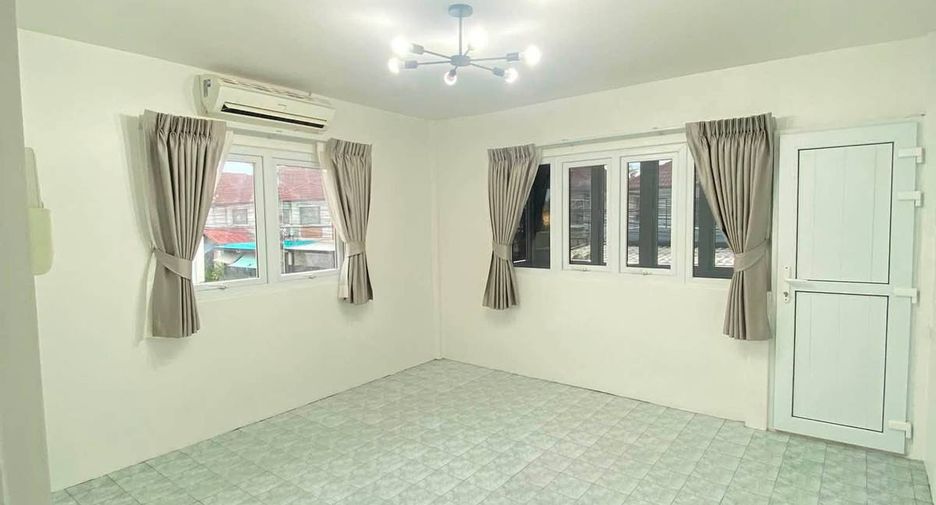 Haus zum Kauf mit 5 Zimmer in Bang Lamung, Chonburi