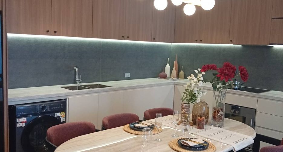 For sale 3 bedrooms condo in Bang Kho Laem, Bangkok