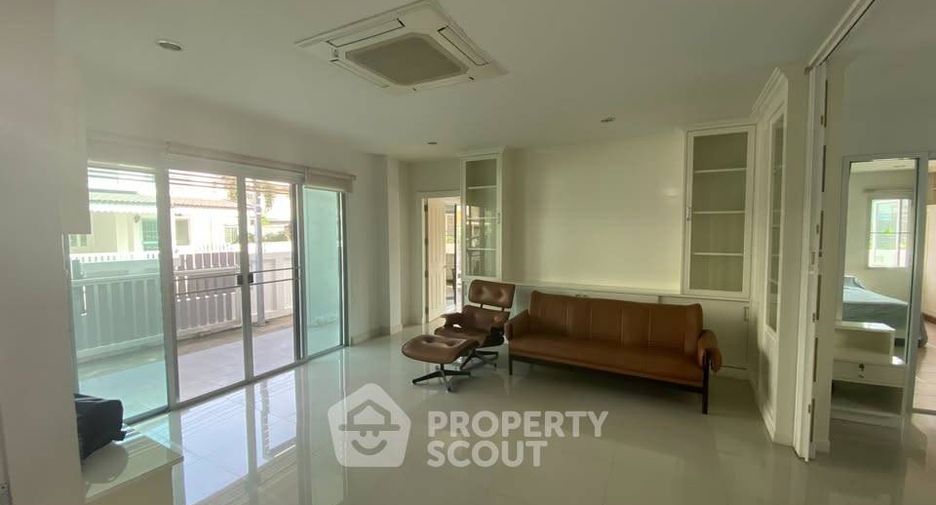 Haus zum Kauf mit 7 Zimmer in Mueang Chon Buri, Chonburi