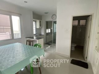 Haus zum Kauf mit 7 Zimmer in Mueang Chon Buri, Chonburi