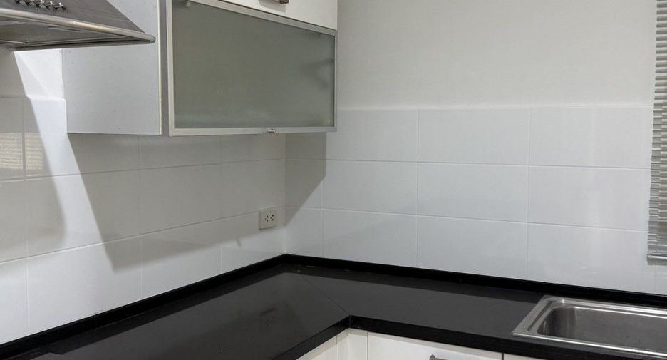 Wohnung zur Miete mit 2 Zimmer in Watthana, Bangkok