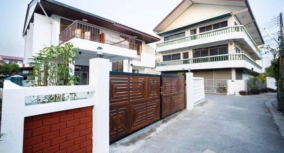 出售 3 卧室 独立屋 在 Mueang Chiang Mai, Chiang Mai