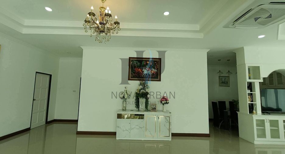 For rent 3 bedrooms house in Bang Lamung, Chonburi