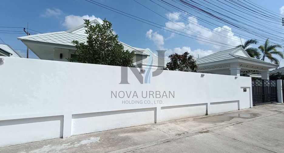 For rent 3 bedrooms house in Bang Lamung, Chonburi