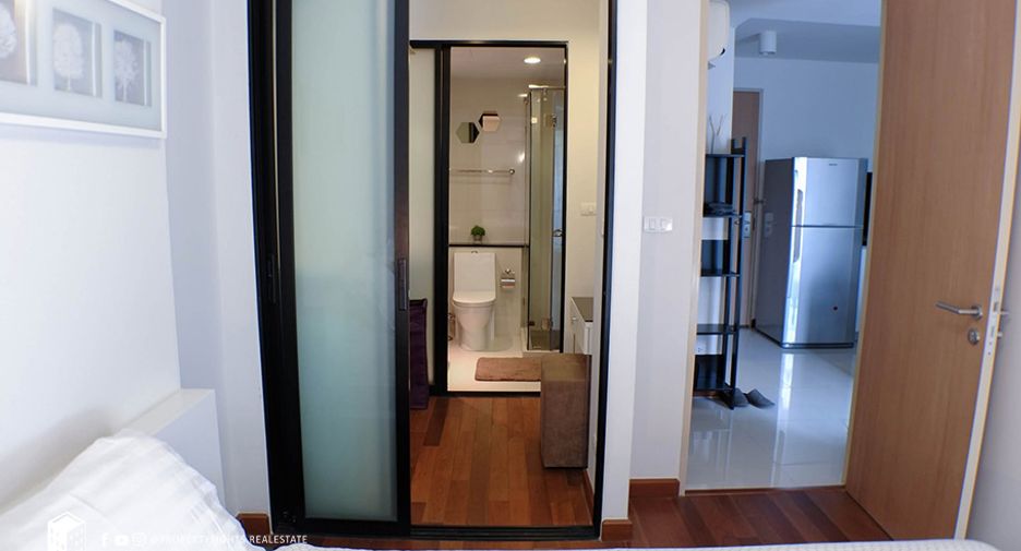 For rent 1 bed condo in Watthana, Bangkok