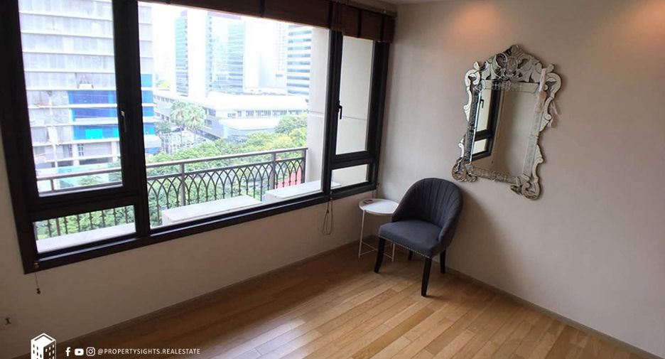 À louer 2 chambres condo à Pathum Wan, Bangkok