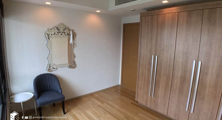 À louer 2 chambres condo à Pathum Wan, Bangkok