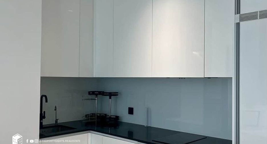 For rent 1 bed condo in Sathon, Bangkok