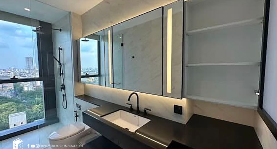 For rent 1 bed condo in Sathon, Bangkok