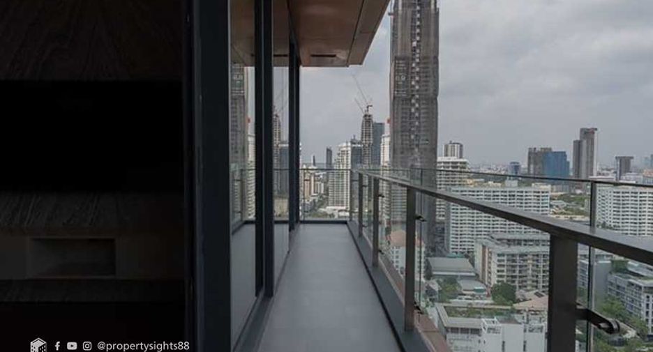 For rent 2 ベッドルーム condo in Watthana, Bangkok