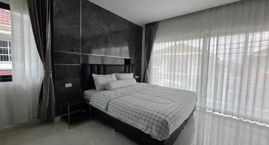 For rent 3 bedrooms house in Bang Lamung, Chonburi