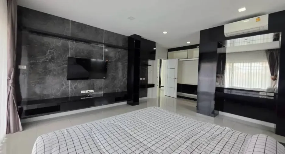 For rent 3 bedrooms house in Bang Lamung, Chonburi