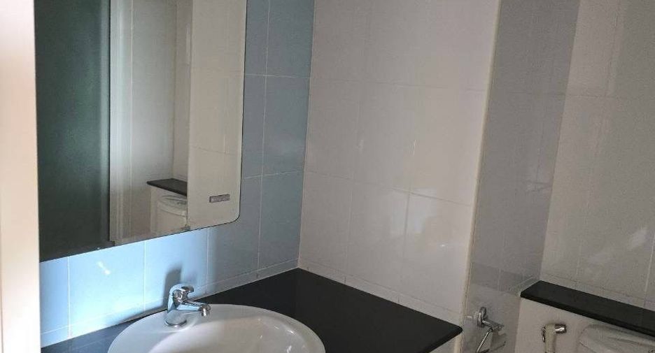 For sale 2 ベッドルーム condo in Mueang Chiang Mai, Chiang Mai