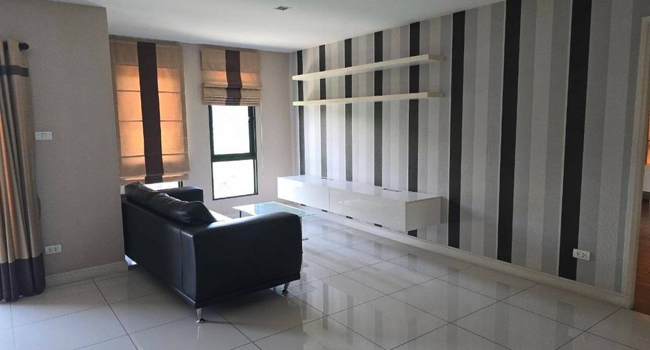 For sale 2 ベッドルーム condo in Mueang Chiang Mai, Chiang Mai