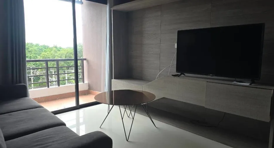 For sale 2 ベッドルーム condo in Mueang Chiang Mai, Chiang Mai