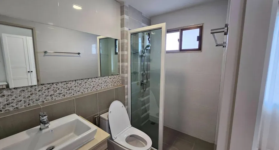 For rent 4 bedrooms house in Bang Lamung, Chonburi