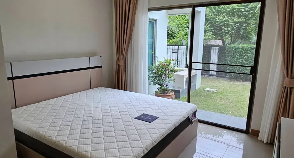 For rent 4 bedrooms house in Bang Lamung, Chonburi