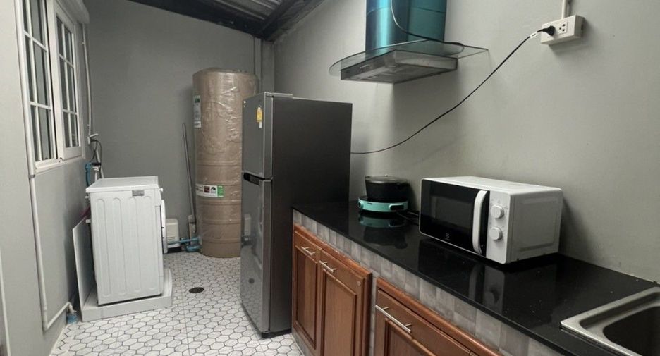 Reihenhaus zum Kauf mit 3 Zimmer in Prawet, Bangkok