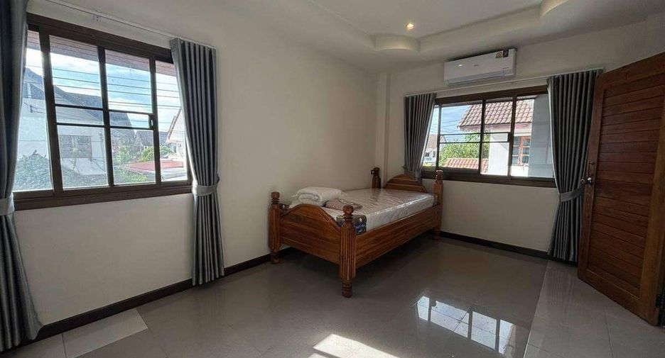 Casa en alquiler de 5 habitaciones en Hang Dong, Chiang Mai