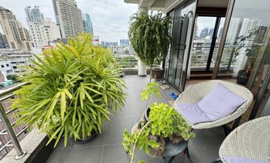 For rent 4 bedrooms apartment in Khlong Toei, Bangkok